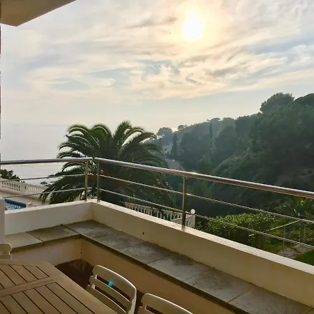 Paris Villa Lloret de Mar